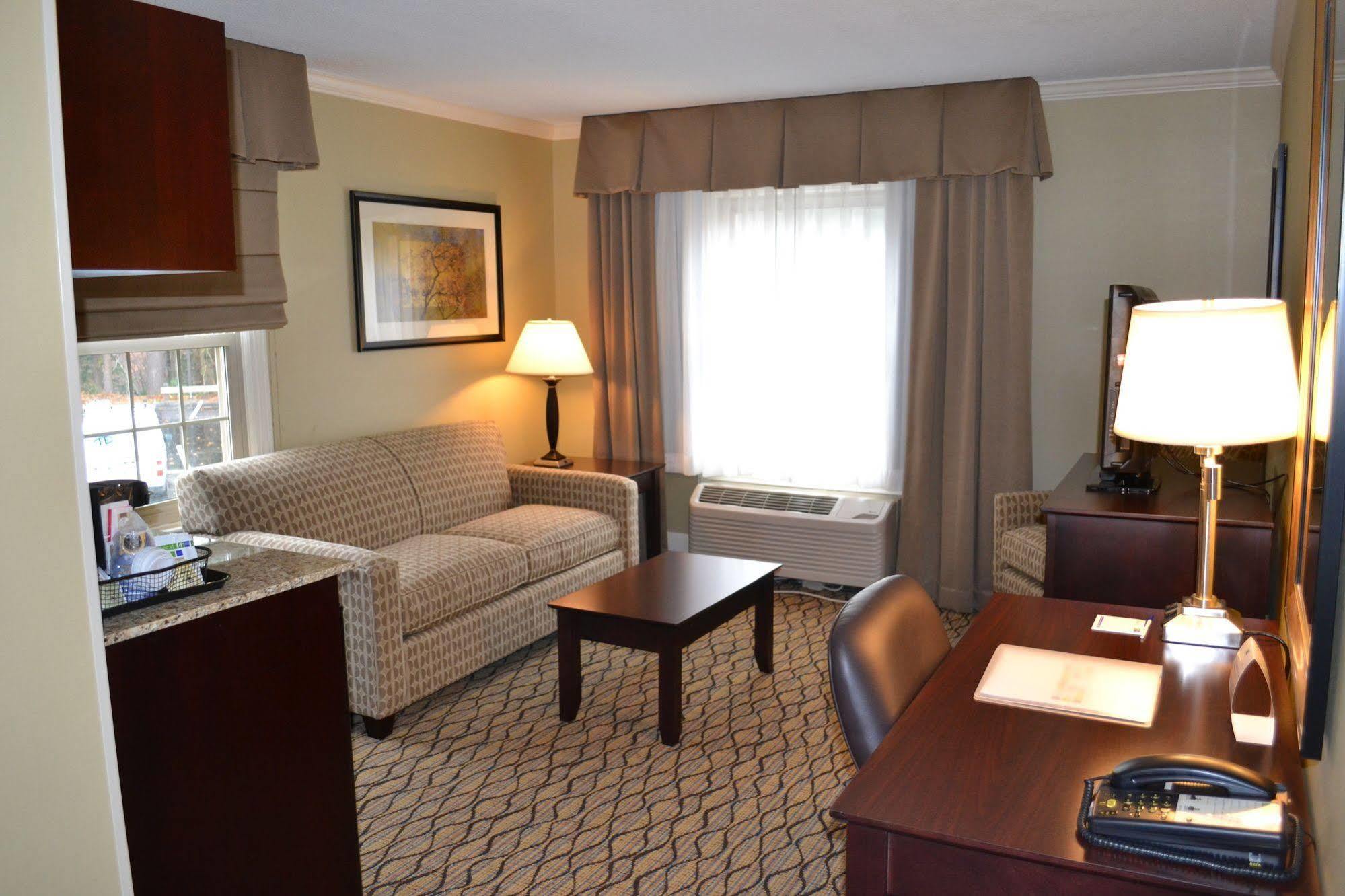 Holiday Inn Express And Suites Merrimack, An Ihg Hotel Oda fotoğraf