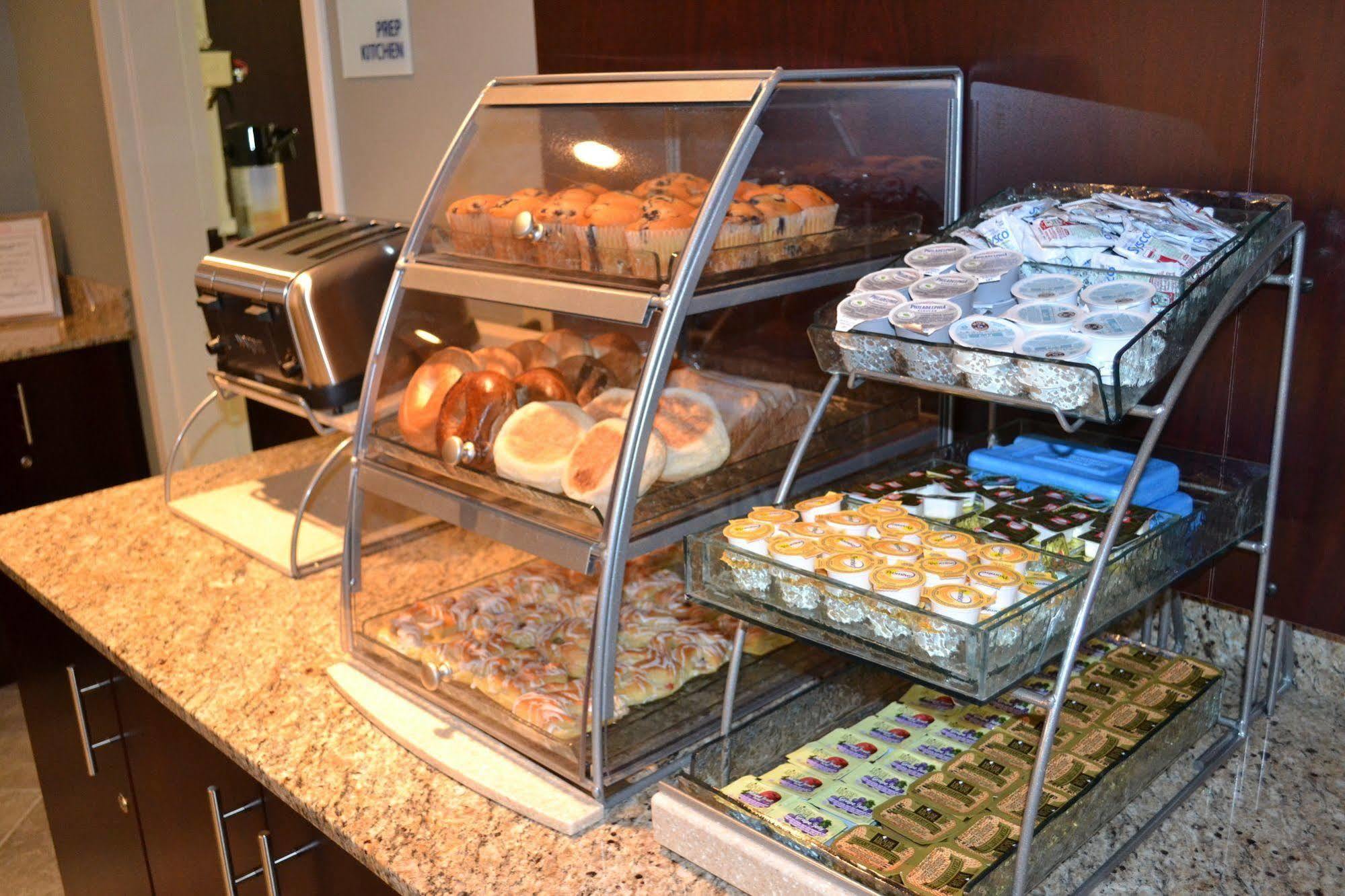 Holiday Inn Express And Suites Merrimack By Ihg Dış mekan fotoğraf